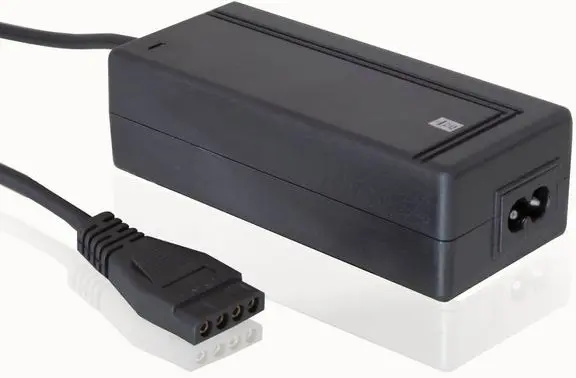 Alimentatore switching 110-240Vac 4-Pin 12/5V 2A 41410